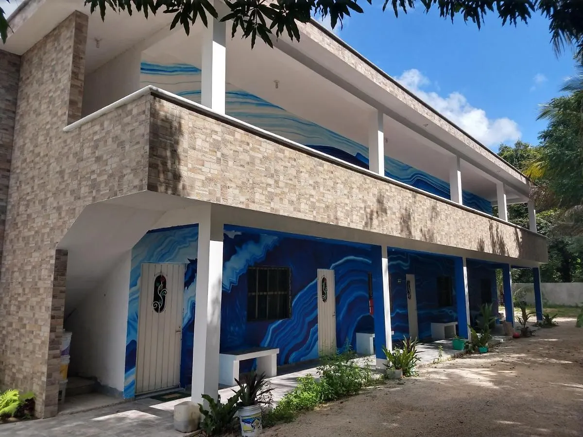 בקאלאר Blue Hotel