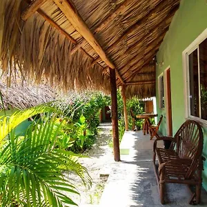 Hotel Cabanas Palmas, Bacalar